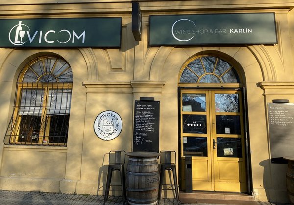 Vinotéka Karlnské námst